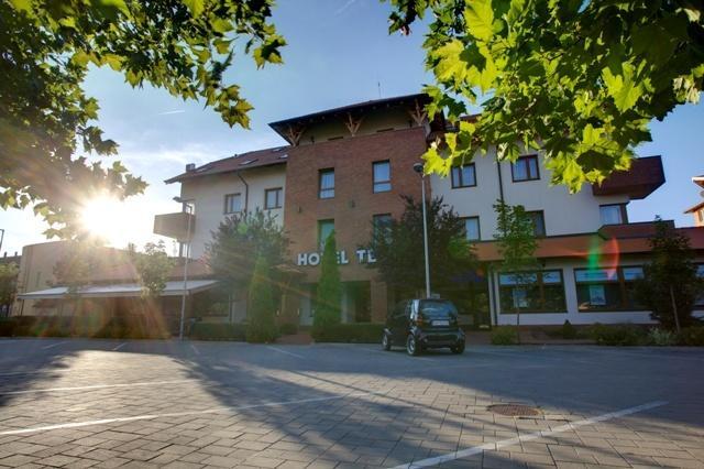 Hotel Tevel Sladkovicovo Exterior foto
